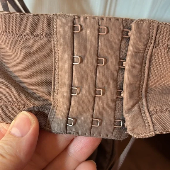 Ashley Graham Brown padded bra with underwire size 40 G - Picture 8 of 10